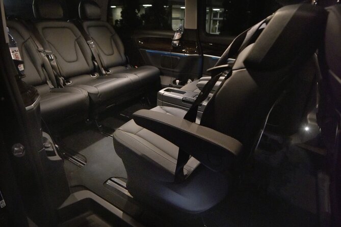 Champs Limo Belgrade Serbia Private Transfers - Meeting Point