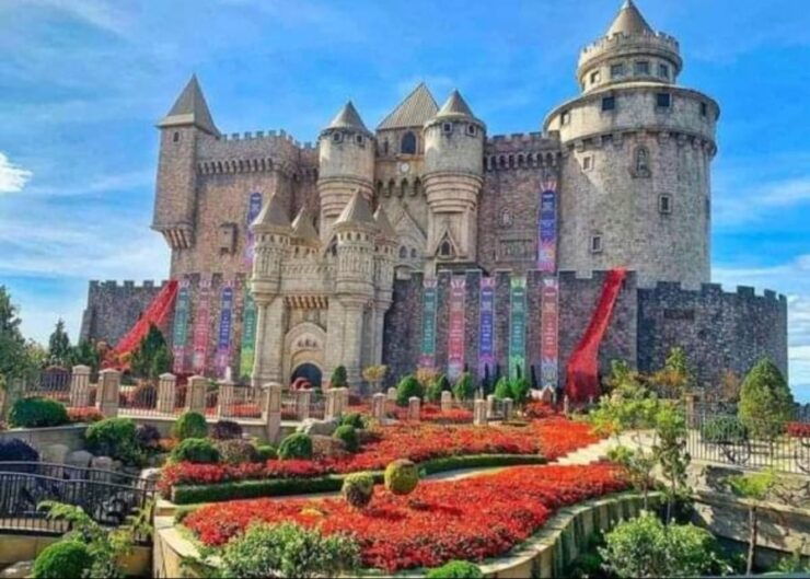 Chan May Port: Golden Bridge - BaNa Hills by Private Tour - Experience Description