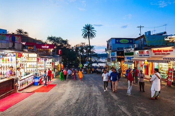 Chandigarh Nightlife Tour with shopping and food tasting - Good To Know