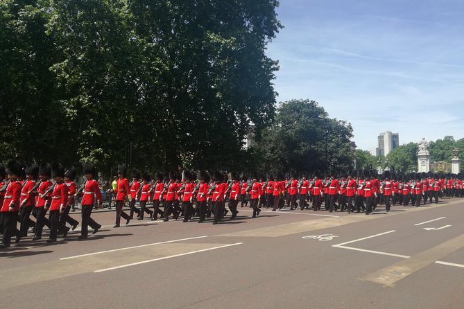 Change of the Guard Royal Walk & Photo Oportunities - Common Questions