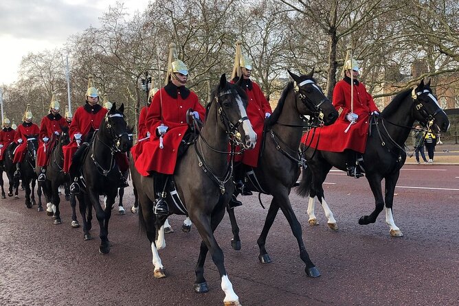 Changing of the Guard Guided Walking Tour in London - Positive Experiences With Tour Guides