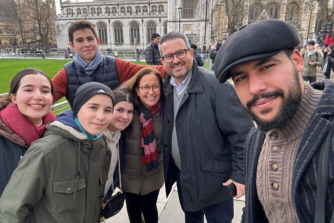 Changing of the Guard (Small Group) London Royals Walking Tour - Meeting and Pickup