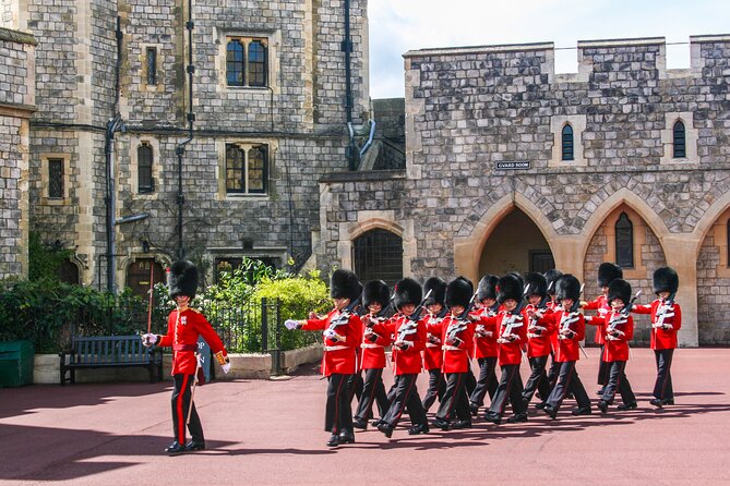 Changing of the Guard Walking Tour Experience - General Information and Details