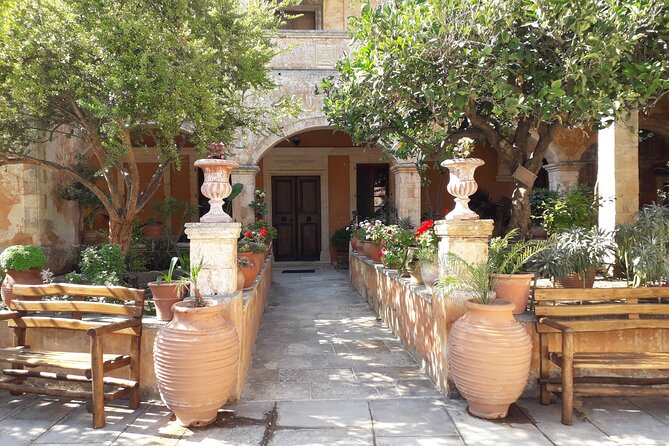 Chania: Old Town, Public Market, Hill of Prophet Elias, Agia Triada - Local Cuisine: Delightful Gastronomic Exploration