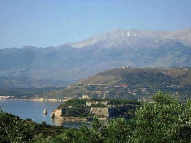 Chania: Private RIB Cruise to Akrotiri and Seitan Limania - Beaches and Sea Caves