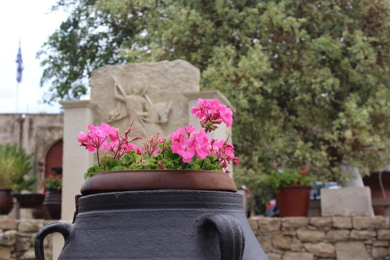 Chania: Private Sunset Sightseeing Tour with Historian Guide - Authentic Experiences and Authentic Insights