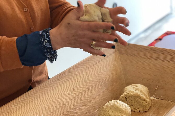 Chania Sourdough Bread Baking Class Olive Oil Tasting - Class Overview