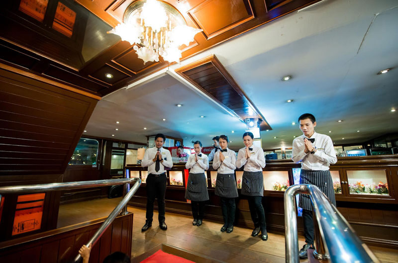 Chao Phraya White Orchid Cruise in Bangkok - Boarding at Asiatique or ICONSIAM
