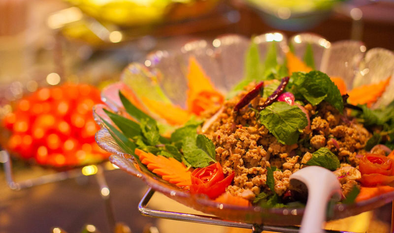 Chao Phraya White Orchid Cruise in Bangkok - Dinner: generous choice, uneven execution