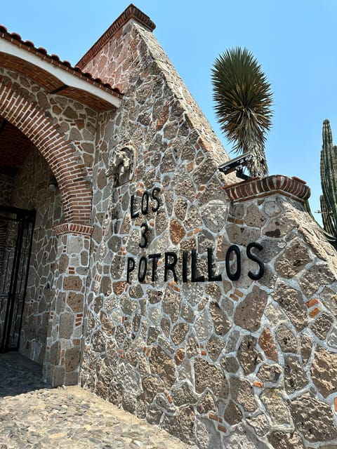 Chapala and Ajijic Tour From Guadalajara With 3 Potrillos - Exploring Ajijic