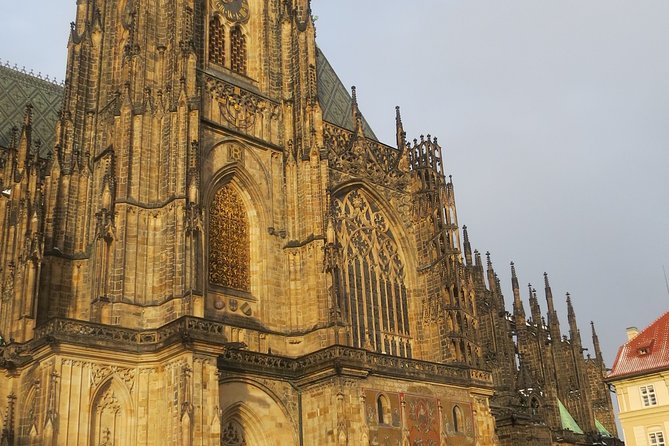 Charles Bridge and Prague Castle Walking Tour - Tips