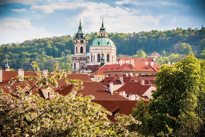 Charles Bridge & Lesser Town - Architectural Marvels Along the Bridge