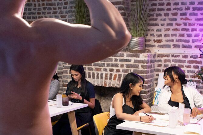 Charleston Champagne Figure Drawing Experience with Male Model - What is the Charleston Champagne Figure Drawing Experience?