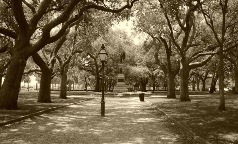 Charleston: City of the Dead Walking Ghost Tour - What to Expect from the Charleston: City of the Dead Walking Ghost Tour
