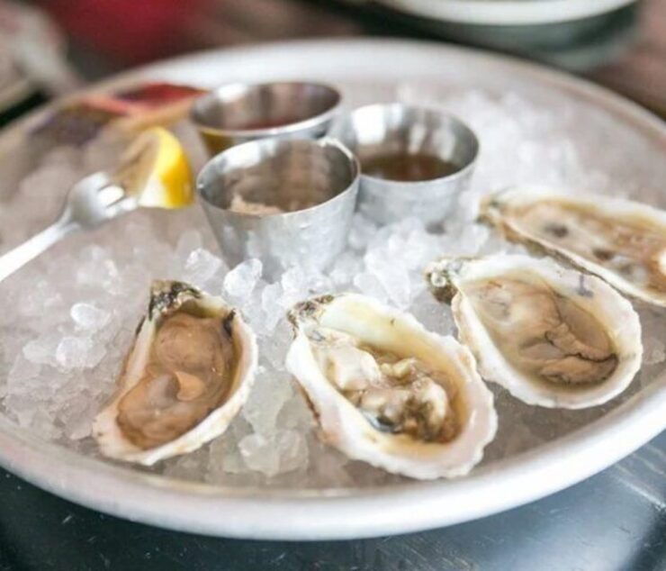 Charleston: Historic Downtown Food Tour With Tastings - Experience Highlights and Food Samples