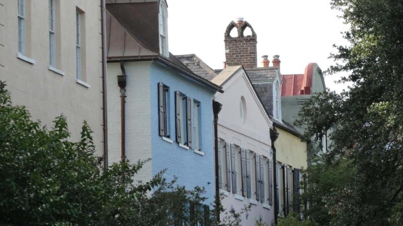 Charleston: Historic Walking Tour with a Local Guide - Evaluating the Value