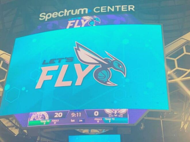 Charlotte: Charlotte Hornets Basketball Game Ticket - Mobile Ticket Convenience