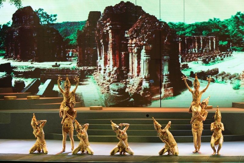 Charming Danang Show Ticket in Da Nang - How much cultural context will you get?