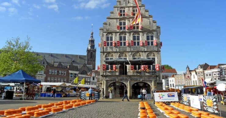 Charming Gouda Walking Tour: History, Architecture & Cheese - Good To Know