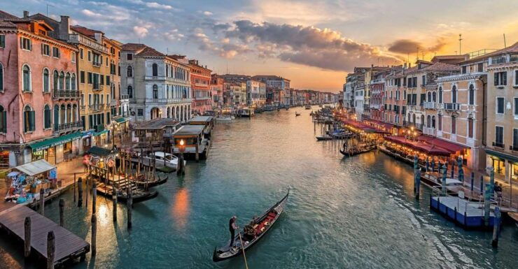 Charming Venice - Walking and Gondola - Activity Inclusions and Exclusions