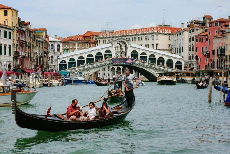 Charming Venice - Walking and Gondola - Tour Details