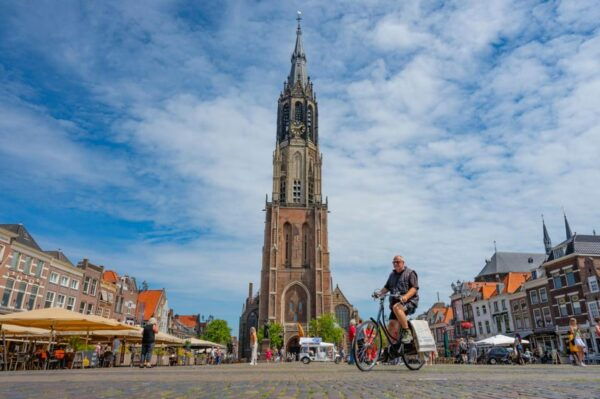Charms of Dutch Heritage Delft Walking Tour - Enchanting Canals of Oude Delft