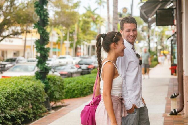 Charms of Naples Walking Tour for Couples - Description