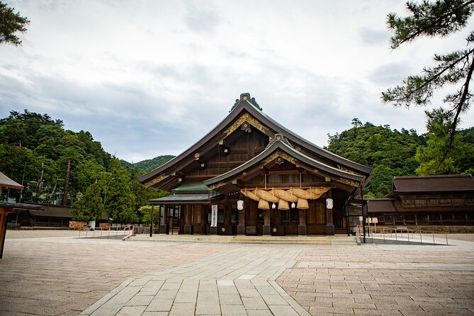 Charter Bus 2 Days Tour "Gods Gather at Izumo Taisha" From Kokura - Booking and Cancellation Policy