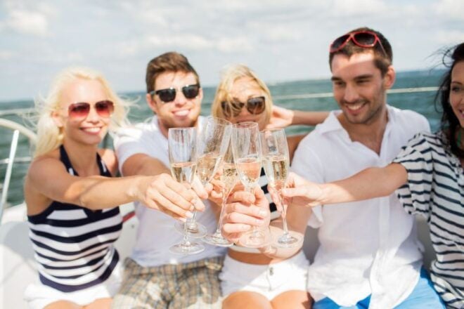 [Charter] Enjoy Champagne Cruising in the Beautiful Sea of Ishigaki. - Additional Information