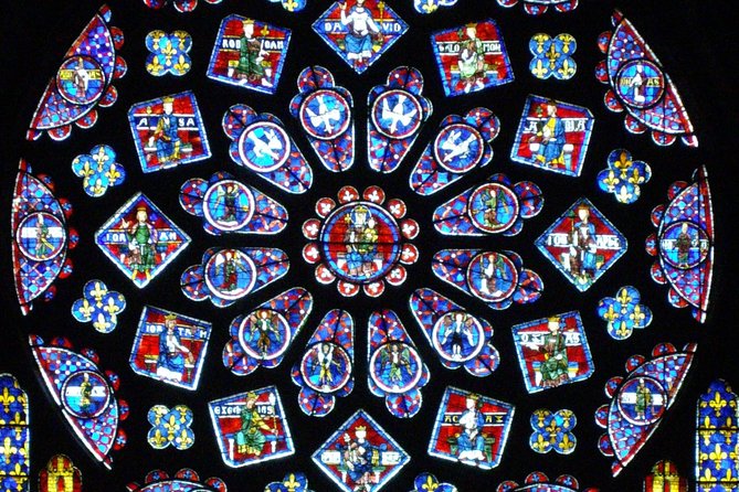 Chartres and Its Cathedral: 5-Hour Tour From Paris With Private Transport - Tour Details