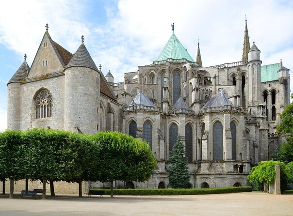 Chartres and Versailles Private Full-Day Tour - Tour Details