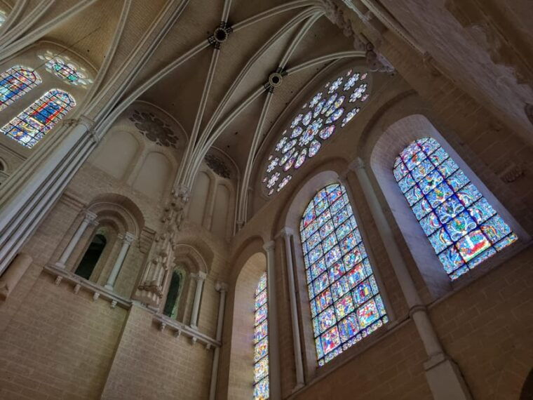 Chartres: Cathedral and City Guided Tour - Chartres Cathedral: A Gothic Masterpiece