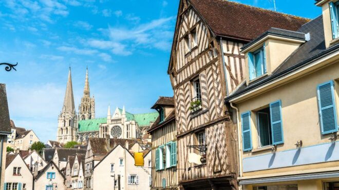 Chartres: City Exploration Game and Tour on Your Phone - App Download and Access
