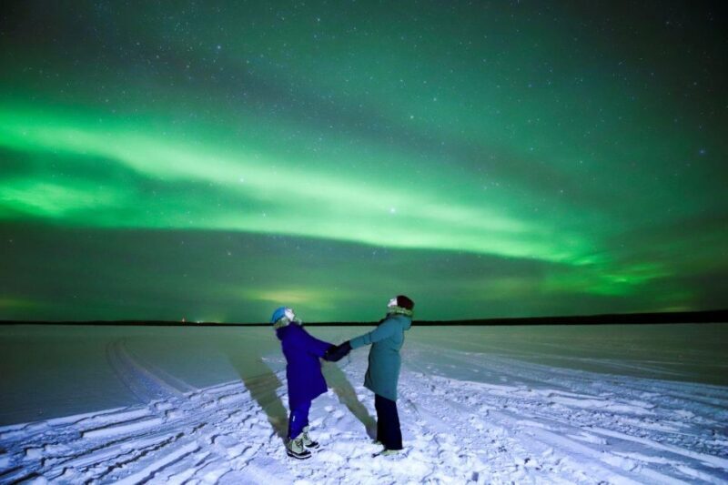 Chasing Aurora with Photographer - Small Group - The Comfort and Atmosphere