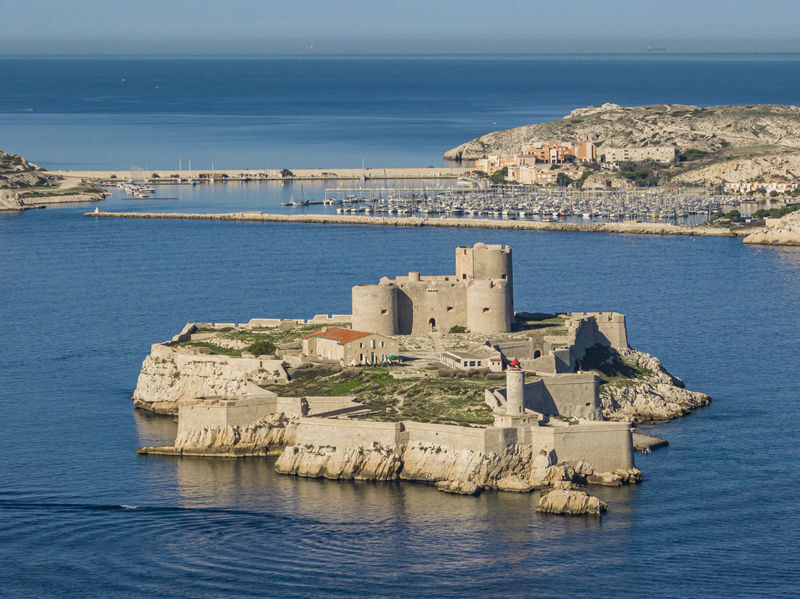 Chateau dIf Ticket in Marseille - Reaching Château d’If by boat