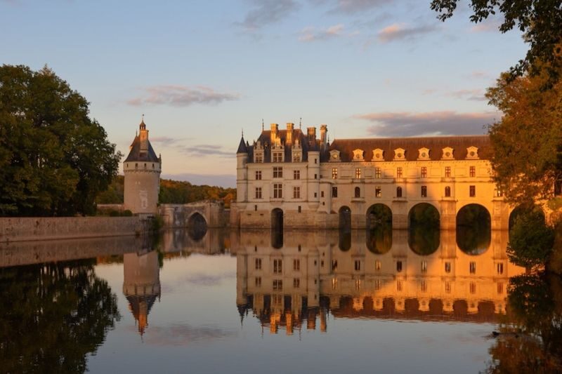 Chateau de Chenonceau Admission in Chenonceaux - Inside the château: rooms, art, and atmosphere