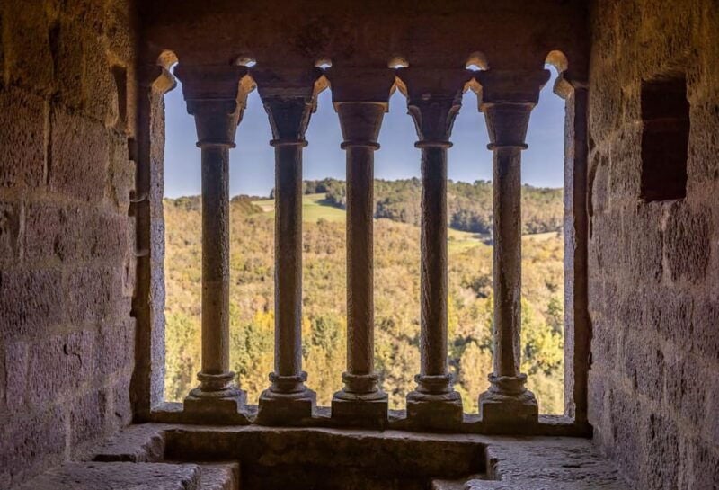 Château De Commarque: the Mystery of the Forgotten Fortress - Uncovering the Secrets of the Forgotten Fortress