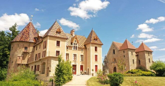 Château De Couches: Free Visit of the Castle and Its Parks - Full Description