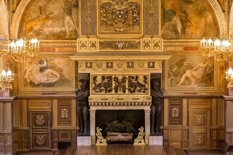 Chateau de Fontainebleau Admission in Paris - Chapels, art and the pleasures of slowing down