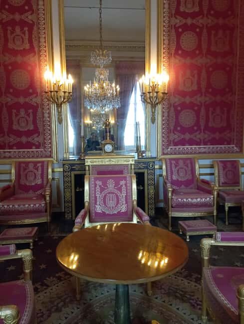 Château Fontainebleau: Semi-private guided tour in German, max. 6 participants - Practical Details and Tips