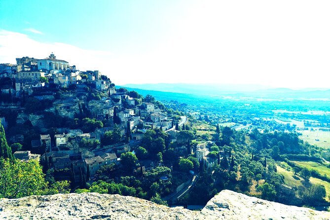 Chateauneuf Du Pape and Luberon Vineyard Tour From Avignon - Location and Duration