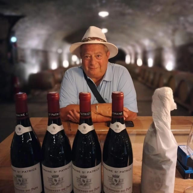 Châteauneuf-du-Pape: Exclusive Private Tour for Connoisseurs - Exclusive Private Tour Experience
