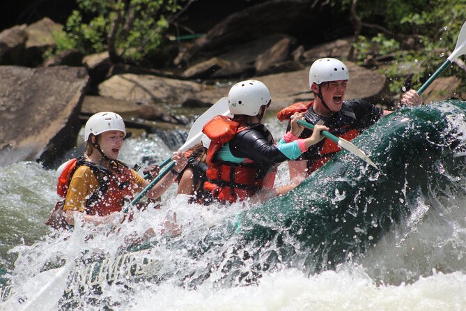 Chattanooga Ocoee River Guided Whitewater Kayaking Experience - Overview and Experience
