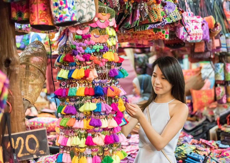 Chatuchak Weekend Market Half Day Tour in Bangkok by MyProGuide Thailand - What the 2pm to 5:30pm schedule means