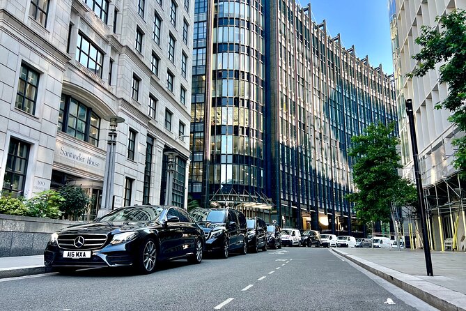 Chauffeur Limo Services Heathrow Airport to & From London Hotels - Pricing and Booking