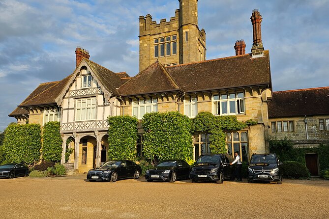 Chauffeur Service and Airports Transfers in London - Meeting and Transportation