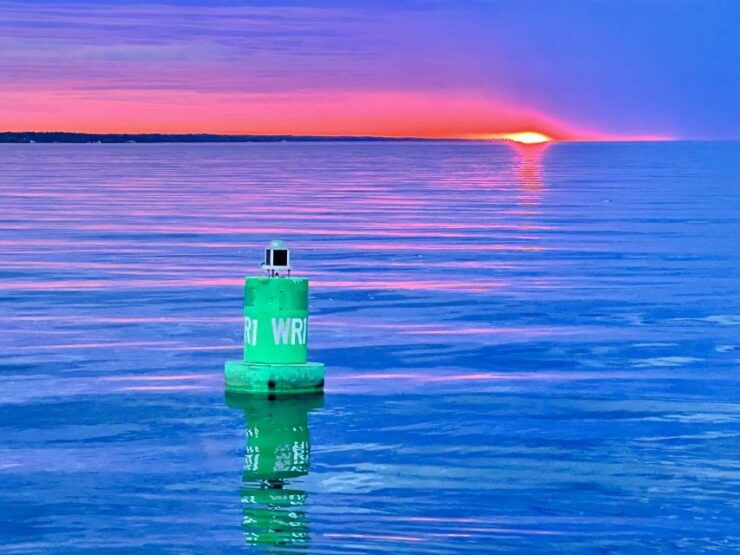 Cheboygan: Sunset Shipwreck Cruise in a Glass Bottom Boat - Activity Details