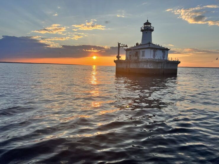 Cheboygan: Sunset Shipwreck Cruise in a Glass Bottom Boat - Booking Information
