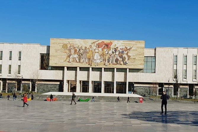 Check IN Tirana - Weather and Reviews