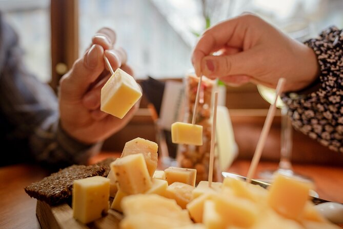 Cheese, Wine With Unlimited Drinks in Amsterdam Luxury Cruise - Sightseeing Highlights